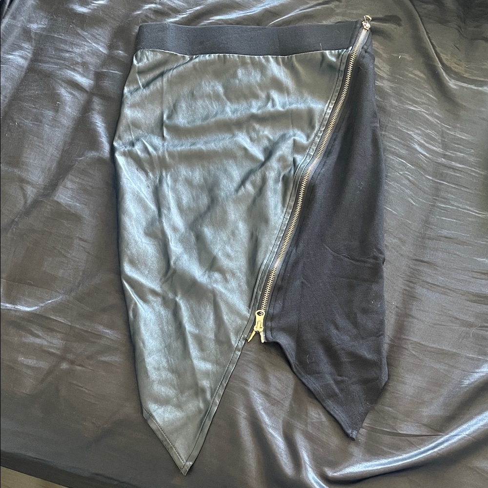 Asymmetrical Black and Gray Skirt with Zipper